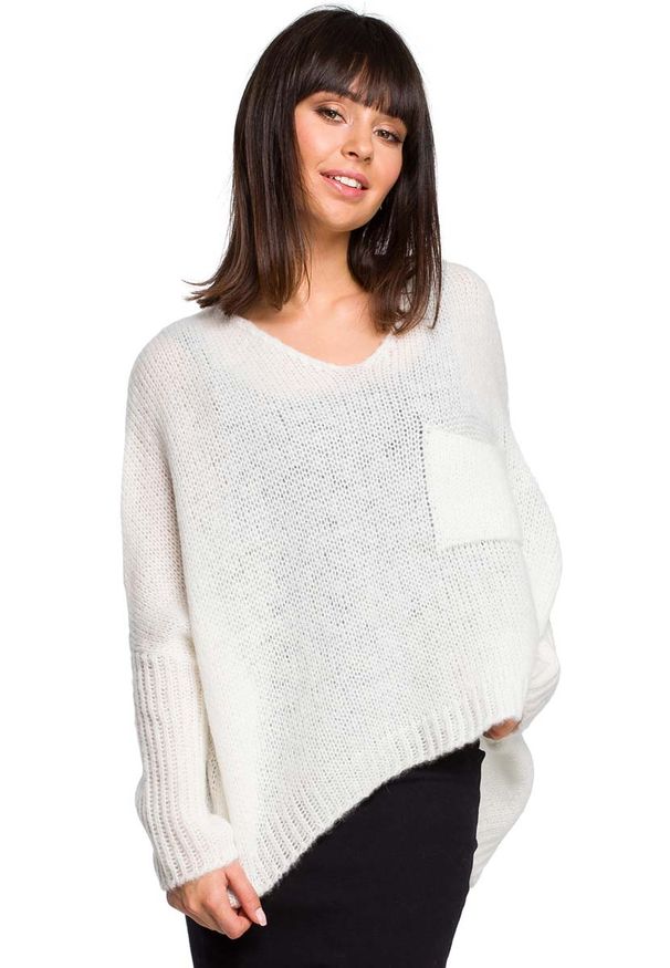 Sweter oversize MOE z asymetrycznym kołnierzem