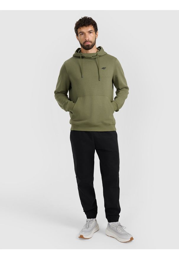 4f - 4F Spodnie dresowe joggery męskie - czarne XXL. Kolor: czarny. Materiał: dresówka. Sport: turystyka piesza, fitness