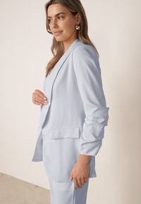Born2be - Niebieska Pudełkowa Marynarka bez Zapięcia z Marszczeniami na Rękawach Annaloa. Okazja: na co dzień, do pracy. Kolor: niebieski. Materiał: jeans, materiał. Styl: elegancki, casual, wizytowy #2