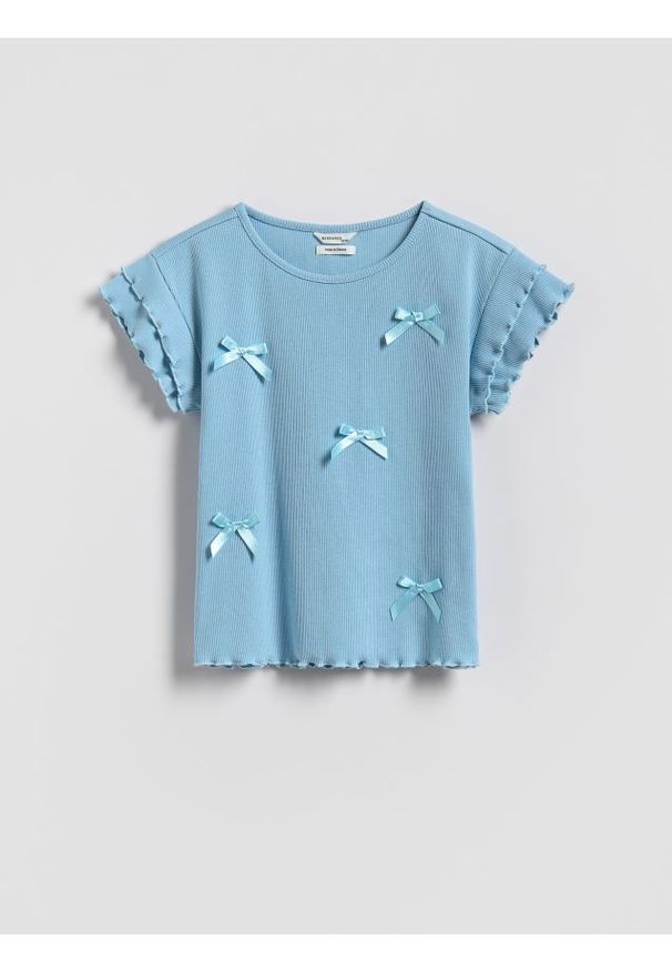 Reserved - Bluzka z kokardkami - jasnoniebieski. Typ kołnierza: kokarda. Kolor: niebieski. Materiał: bawełna