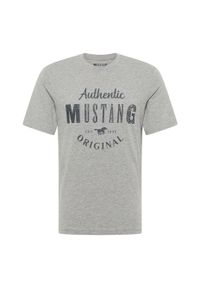 Męski T-Shirt Mustang Style Alex C Print Mid Grey Mélange 1012988 4140. Wzór: nadruk #1
