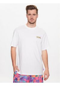 Puma T-Shirt 8ENJAMIN 539821 Biały Relaxed Fit. Kolor: biały. Materiał: bawełna