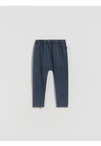 Reserved - Bawełniane legginsy - granatowy. Kolor: niebieski. Materiał: bawełna