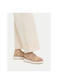 Sandały Clarks. Kolor: beżowy #1