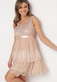 Born2be - Beżowa Rozkloszowana Sukienka Mini z Tiulowym Dołem i Cekinami Uriella. Kolor: beżowy. Materiał: tiul. Wzór: koronka. Długość: mini #5