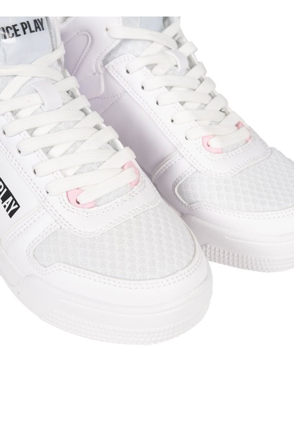 Ice Play Sneakersy | KURW001W3YM1 | Kobieta | Biały. Okazja: na spacer. Nosek buta: okrągły. Kolor: biały. Materiał: skóra ekologiczna, tkanina. Sport: turystyka piesza