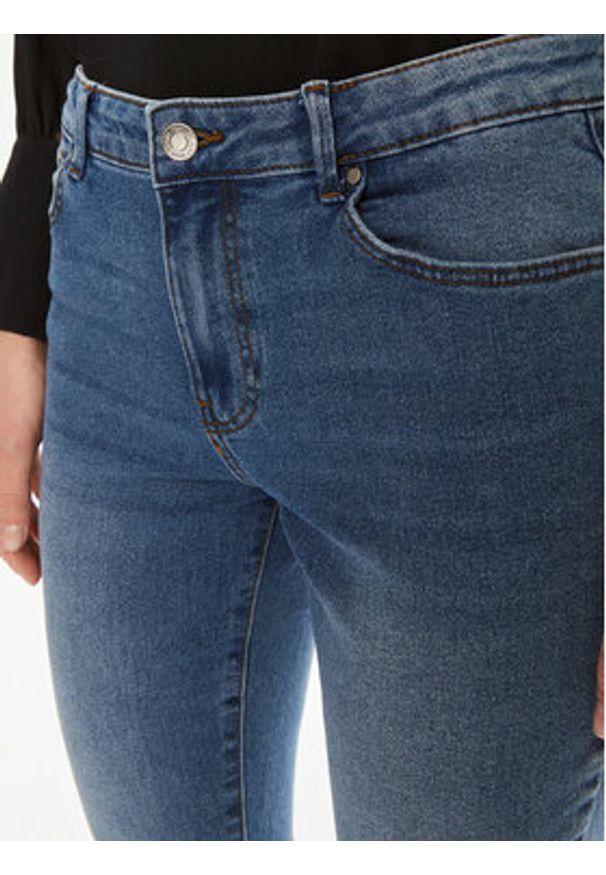 Vero Moda Jeansy June 10301199 Niebieski Skinny Fit. Kolor: niebieski
