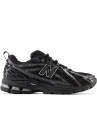 New Balance M1906RCH Sneakersy unisex. Okazja: na co dzień. Kolor: czarny. Materiał: syntetyk. Szerokość cholewki: normalna. Sezon: lato