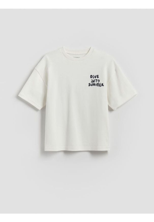 Reserved - Bawełniany t-shirt z nadrukiem - złamana biel. Materiał: bawełna. Wzór: nadruk