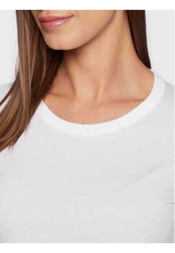 Calvin Klein Bluzka Smooth K20K205337 Biały Regular Fit. Kolor: biały. Materiał: bawełna