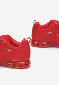Born2be - Czerwone Buty Sportowe Vhesiesh. Wysokość cholewki: przed kostkę. Nosek buta: okrągły. Kolor: czerwony. Materiał: materiał. Szerokość cholewki: normalna. Wzór: aplikacja #3