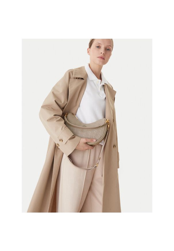 Torebka Lacoste. Kolor: czarny