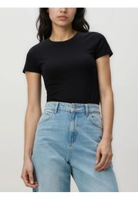 Reserved - T-shirt slim fit - czarny. Kolor: czarny. Materiał: dzianina, bawełna