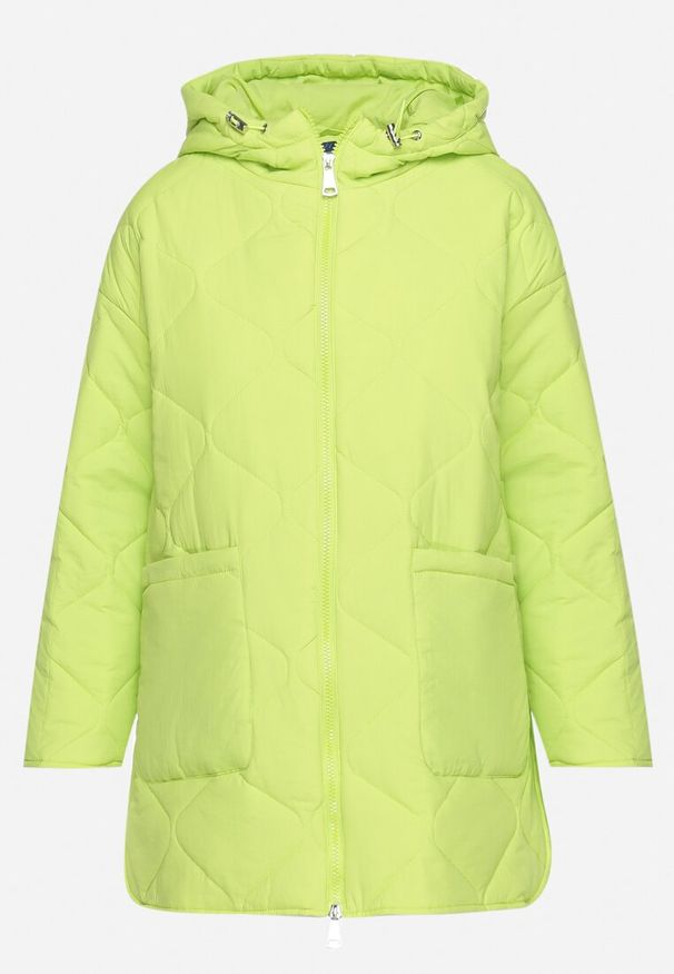 Born2be - Zielona Kurtka Oversize z Kapturem z Ozdobnym Pikowaniem i Rozcięciem Klimella. Typ kołnierza: kaptur. Kolor: zielony. Styl: elegancki