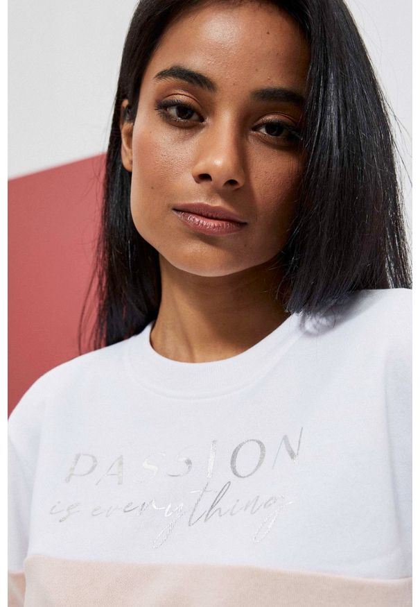 MOODO - Buza w pasy. Typ kołnierza: bez kaptura. Materiał: poliester, bawełna. Długość rękawa: długi rękaw. Długość: długie. Wzór: gładki, nadruk