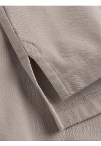 Ombre Clothing - Koszulka męska polo z dzianiny pique - piaskowy V5 S1374 - XXL. Typ kołnierza: polo. Kolor: szary. Materiał: dzianina. Wzór: haft. Styl: klasyczny #5
