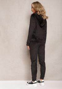 Renee - Czarny Welurowy Komplet Dresowy Bluza z Kapturem i Proste Spodnie Arislo. Kolor: czarny. Materiał: dresówka, welur #5