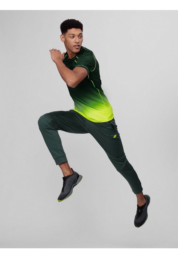4f - Spodnie treningowe męskie. Kolor: zielony. Materiał: dzianina, elastan, materiał. Sport: fitness