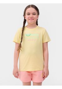 4F JUNIOR - T-shirt z nadrukiem dziewczęcy. Kolor: żółty. Materiał: bawełna. Wzór: nadruk