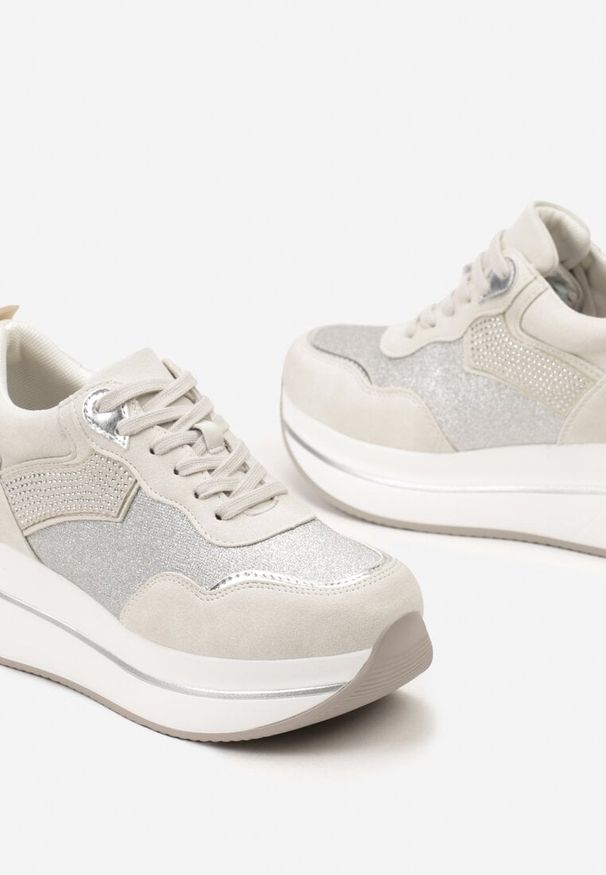 Born2be - Beżowe Sneakersy na Grubej Podeszwie z Ozdobnymi Cyrkoniami Alista. Okazja: na co dzień. Kolor: beżowy. Sport: turystyka piesza