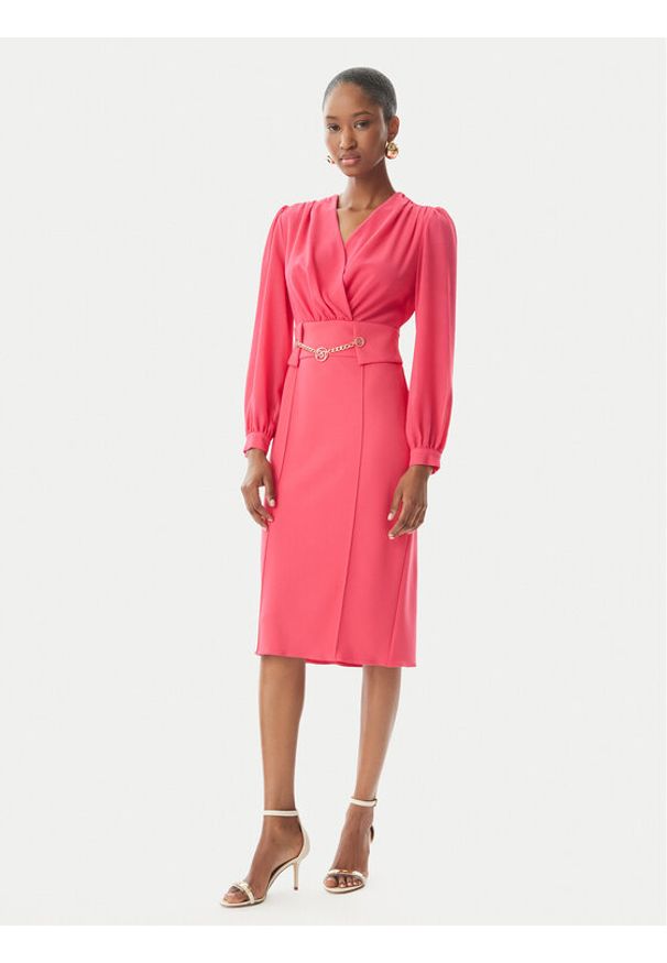 Rinascimento Sukienka koktajlowa CFC0123289003 Różowy Regular Fit. Kolor: różowy. Materiał: syntetyk. Styl: wizytowy