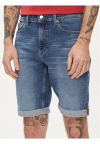 Calvin Klein Jeans Szorty jeansowe J30J324874 Niebieski Slim Fit. Kolor: niebieski. Materiał: bawełna #1