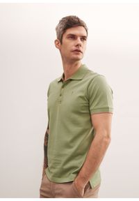 Ochnik - Zielona koszulka polo męska z logo. Typ kołnierza: polo. Kolor: zielony. Materiał: bawełna. Długość rękawa: krótki rękaw. Długość: krótkie #3
