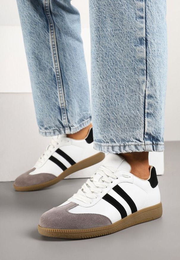 Renee - Białe Skórzane Sneakersy Tenisówki Velauri. Okazja: na co dzień. Zapięcie: sznurówki. Kolor: biały. Materiał: skóra
