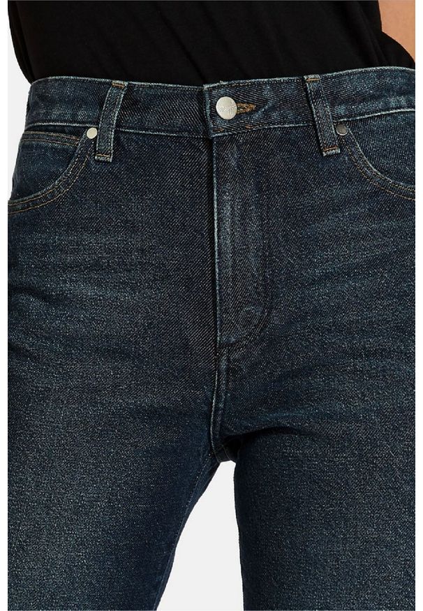 Wrangler - WRANGLER RETRO SLIM GREENBACK W239TM19F 112127902. Styl: retro