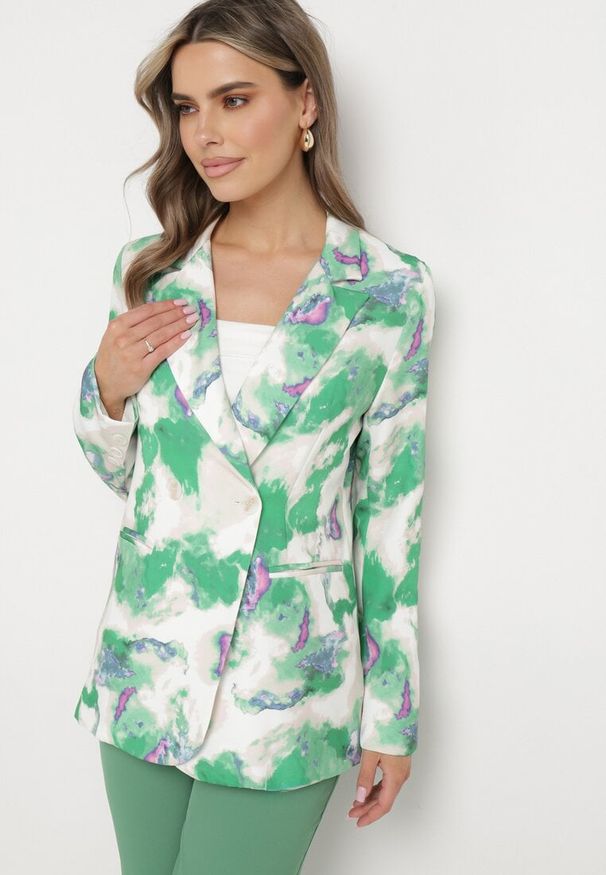 Born2be - Beżowo-Zielona Dwurzędowa Marynarka z Abstrakcyjnym Wzorem Tie-Dye Floretellia. Kolor: beżowy. Materiał: tkanina