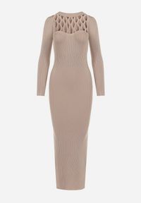 Born2be - Beżowa Prążkowana Sukienka Maxi z Ażurowym Wzorem i Wycięciem Zanelia. Kolor: beżowy. Materiał: prążkowany. Długość rękawa: długi rękaw. Wzór: ażurowy. Typ sukienki: proste. Długość: maxi #7