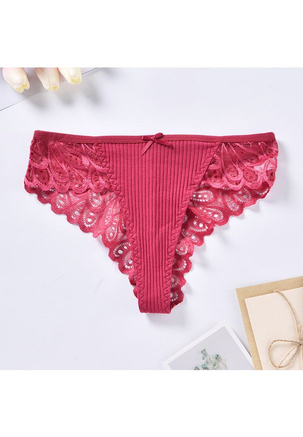 Intica - Stringi koronkowe na specjalne okazje Reinie. Kolor: czerwony. Materiał: koronka. Wzór: aplikacja, koronka