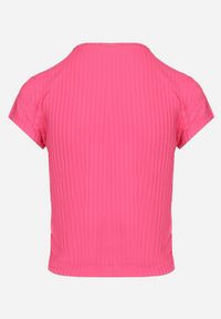 Born2be - Fuksjowy Dopasowany T-shirt Prążkowany z Marszczeniami po Bokach Minervia. Kolor: różowy. Materiał: prążkowany #7