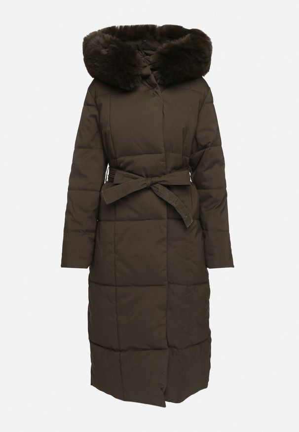 Born2be - Ciemnozielona Pikowana Kurtka z Kapturem z Odpinanym Futerkiem i Wiązanym Paskiem Kikira. Okazja: na spacer. Typ kołnierza: kaptur. Kolor: zielony. Materiał: futro. Długość rękawa: długi rękaw. Długość: długie. Styl: elegancki