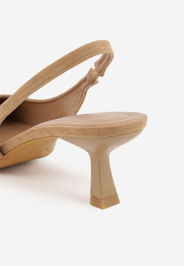 Born2be - Ciemnobeżowe Czółenka z Odkrytą Piętą VICES na Obcasie Kaczuszka Anatema. Okazja: na co dzień. Kolor: beżowy. Materiał: jeans, zamsz. Obcas: na obcasie. Styl: elegancki, casual. Wysokość obcasa: średni