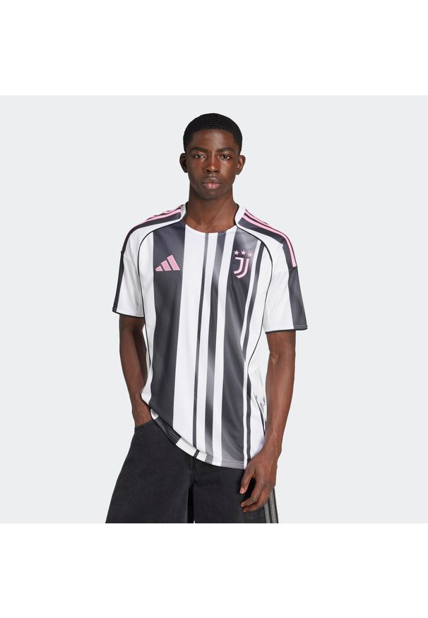 Adidas - Koszulka piłkarska ADIDAS Juventus 25/26 domowa. Wzór: haft. Sport: piłka nożna