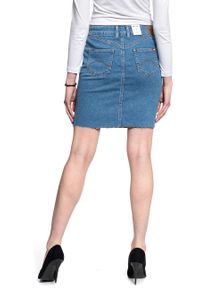 Mustang - SPÓDNICA JEANSOWA MUSTANG LAURA SKIRT 1010932 5000 586. Materiał: jeans