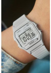 Timex zegarek TW2U93700 Timex T80 kolor biały. Rodzaj zegarka: cyfrowe. Kolor: biały. Materiał: koronka, tworzywo sztuczne, materiał