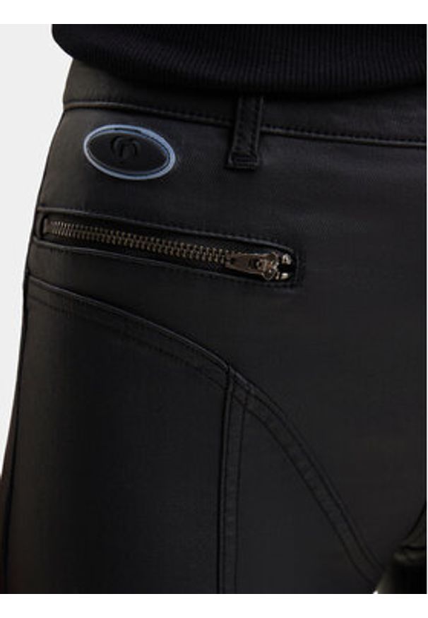 Desigual Spodnie z imitacji skóry Oslo 24SWPW26 Czarny Slim Fit. Kolor: czarny. Materiał: skóra