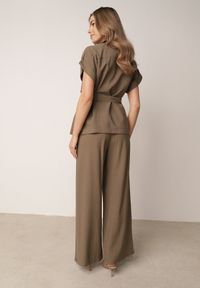 Born2be - Zielony Letni Komplet z Wiskozy i Lnu Szerokie Spodnie i Bluzka z Wiązaniem Pesalia. Kolor: zielony. Materiał: wiskoza, len #6