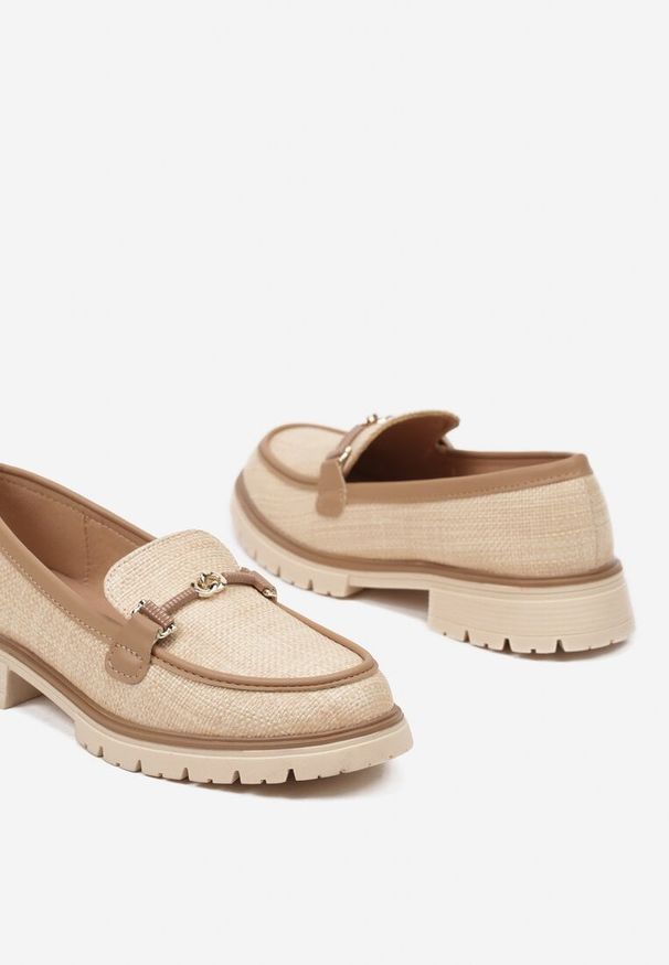 Renee - Beżowo-Brązowe Mokasyny z Klamrą Morira. Okazja: na co dzień. Zapięcie: klamry. Kolor: brązowy. Materiał: jeans. Styl: klasyczny, elegancki, casual