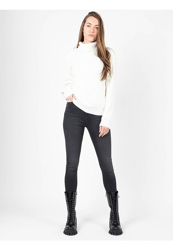 Silvian Heach Sweter | CVA22045LU | Kobieta | Kremowy. Typ kołnierza: golf. Kolor: kremowy. Materiał: poliester, wełna, akryl, nylon, wiskoza. Wzór: ze splotem