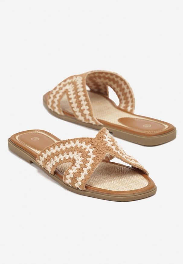 Born2be - Brązowe Klapki z Ornametnym Wzorem Meluira. Okazja: na imprezę, na co dzień. Kolor: brązowy. Sezon: lato. Styl: elegancki, casual, boho