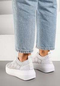 Born2be - Białe Sneakersy Ażurowe na Grubej Podeszwie Isodisa. Okazja: na co dzień. Kolor: biały. Materiał: jeans. Wzór: ażurowy. Sezon: lato #3