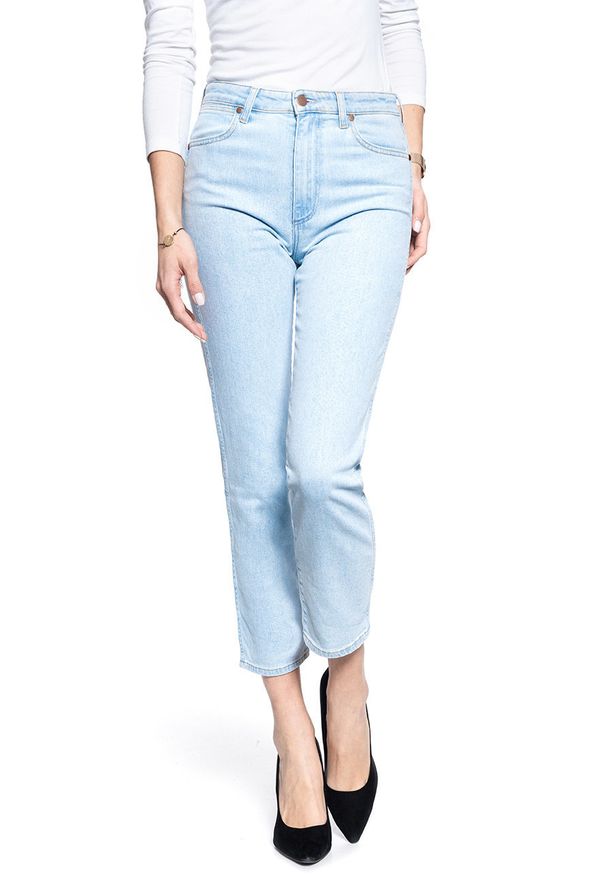 Wrangler - SPODNIE DAMSKIE WRANGLER RETRO STRAIGHT BALLAD BLUE W22AJHXA3 112127790. Styl: retro