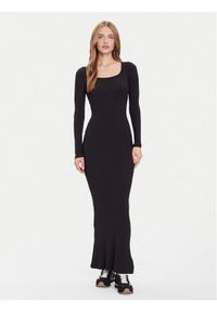 Guess Sukienka codzienna O5BK03 KCDA2 Czarny Slim Fit. Kolor: czarny