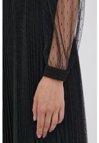 TwinSet - Twinset Sukienka kolor czarny maxi rozkloszowana. Kolor: czarny. Długość rękawa: długi rękaw. Typ sukienki: rozkloszowane, plisowane. Długość: maxi #3