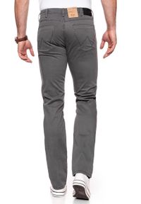 Wrangler - WRANGLER SPODNIE MĘSKIE ARIZONA GREY LAKE W12OEY27X. Materiał: materiał #3