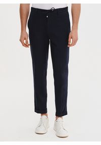 Pako Lorente - PAKO LORENTE - Granatowe spodnie męskie z lnem. Kolor: niebieski. Materiał: len. Wzór: gładki. Sezon: wiosna #1