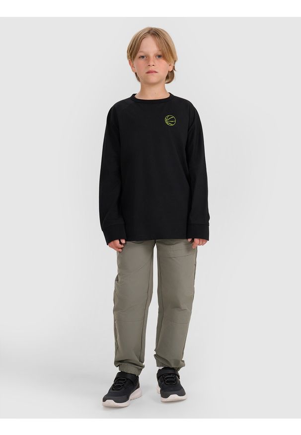 4f - 4F Longlseeve regular z nadrukiem chłopięcy - czarny 128 (7-8 lat). Okazja: na co dzień. Kolor: czarny. Materiał: jersey, materiał, bawełna, tkanina. Długość rękawa: długi rękaw. Długość: długie. Wzór: nadruk. Sezon: lato. Styl: casual, klasyczny, sportowy